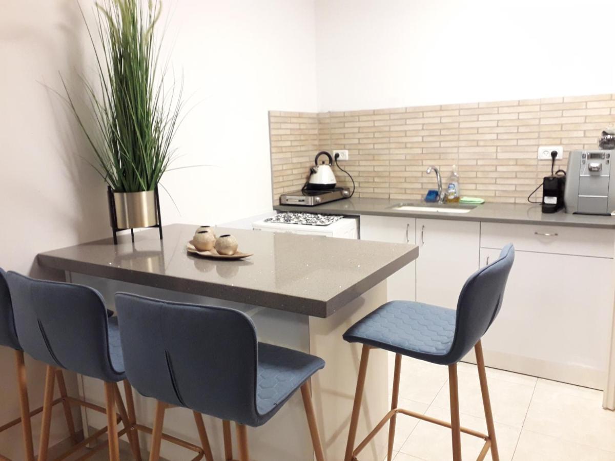 Appartement Bat Yam On The Beach Extérieur photo